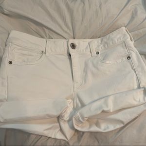 White American Eagle Outfitters shorts